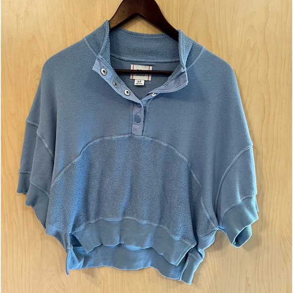 Urban Outfitters BDG Cropped Sweater  - Oversized Small - Like new condition - Picture 1 of 6